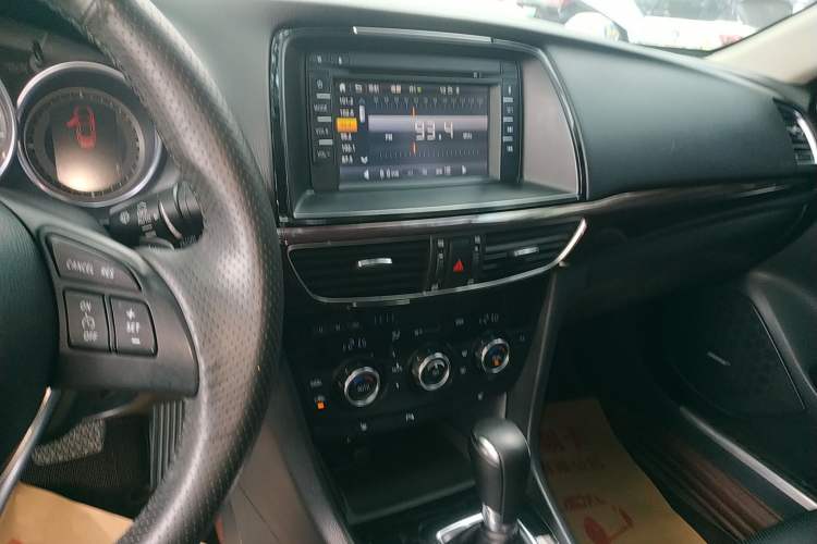Used Mazda Atenza 2014 2.5L Sky Blue Supreme Edition Audio And AC Panel