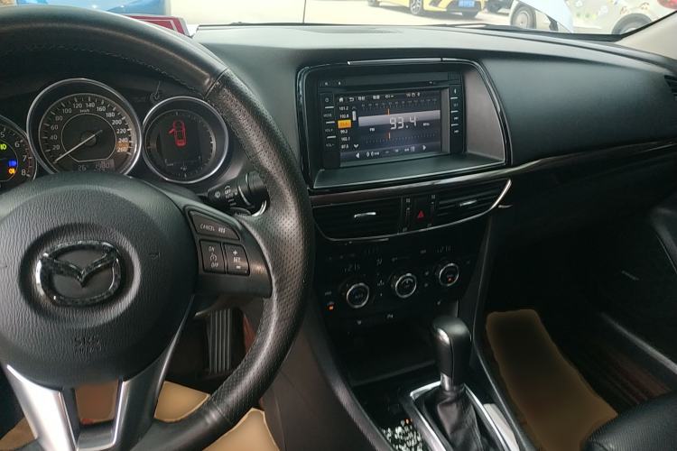 Used Mazda Atenza 2014 2.5L Sky Blue Supreme Edition Center Console