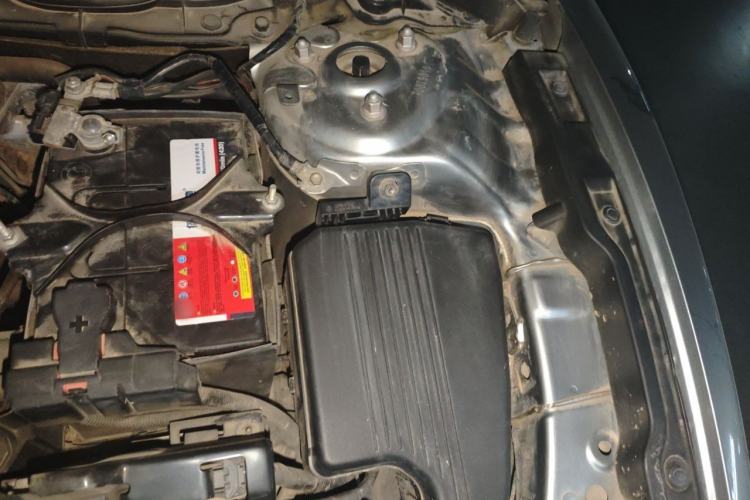 Used Mazda Atenza 2014 2.0L Blue Sky Fashion Edition Engine Bay Left
