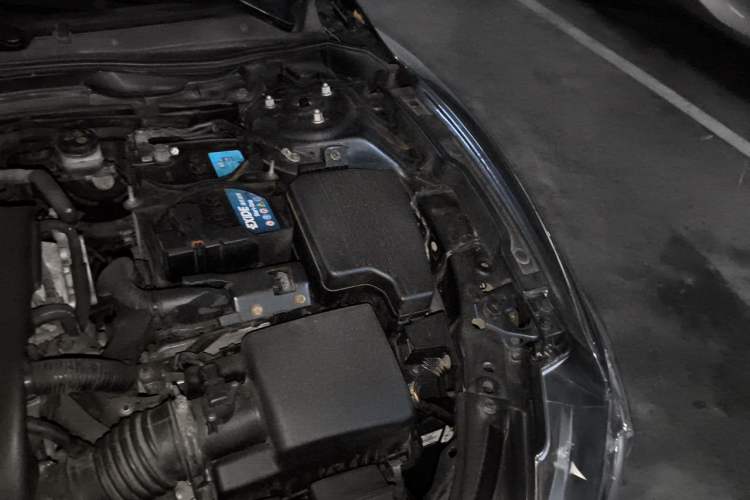 Used Mazda Atenza 2014 2.5L Blue Sky Prestige Edition Engine Bay Left