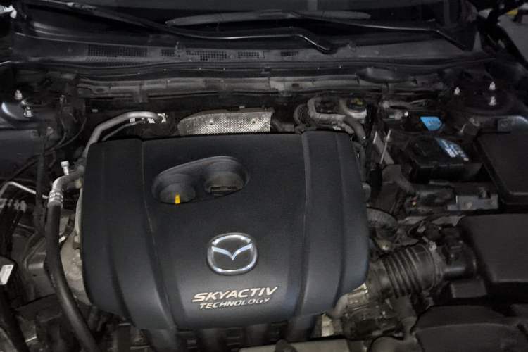Used Mazda Atenza 2014 2.5L Blue Sky Prestige Edition Engine Bay