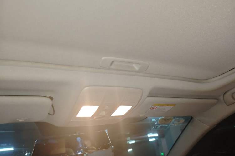 Used Mazda Atenza 2014 2.0L Blue Sky Fashion Edition Headliner