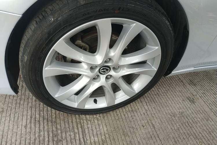 Used Mazda Atenza 2014 2.5L Sky Blue Supreme Edition Left Front Wheel Hub