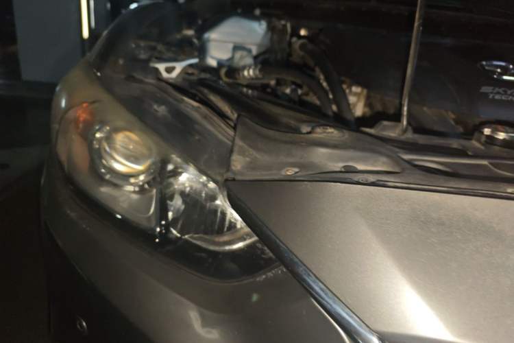 Used Mazda Atenza 2014 2.0L Blue Sky Fashion Edition Right Front Headlight