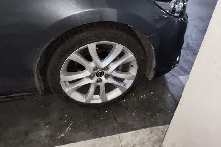 Used Mazda Atenza 2014 2.5L Blue Sky Prestige Edition Right Front Wheel Hub