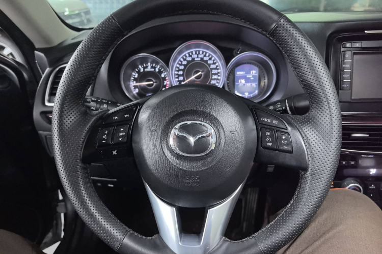 Used Mazda Atenza 2014 2.0L Blue Sky Luxury Edition Steering Wheel