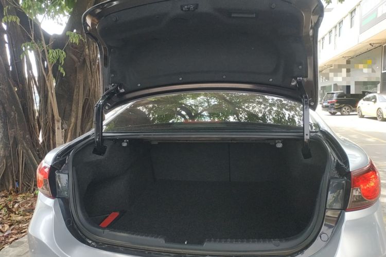 Used Mazda Atenza 2014 2.5L Sky Blue Supreme Edition Trunk