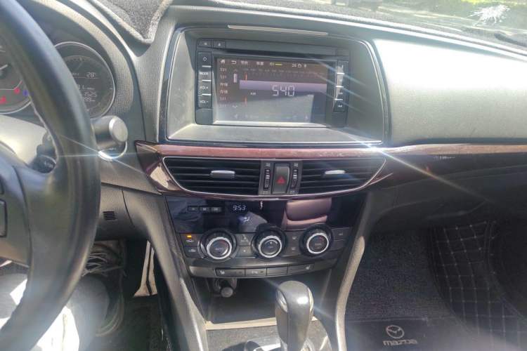 Used Mazda Atenza 2014 2.5L Blue Sky Prestige Edition Audio And AC Panel