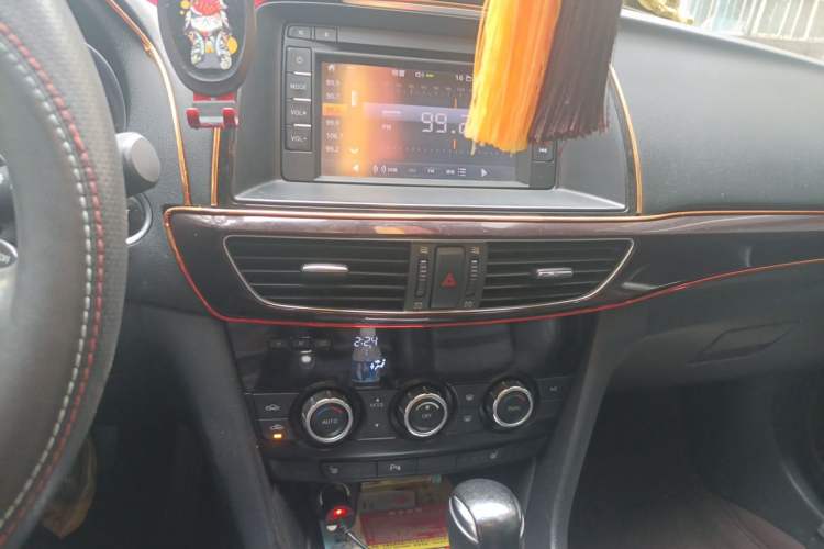 Used Mazda Atenza 2014 2.5L Blue Sky Prestige Edition Audio And AC Panel
