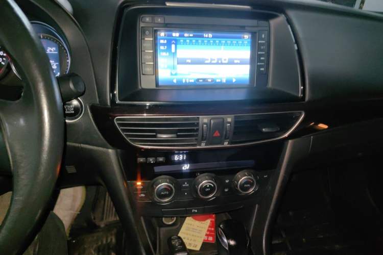 Used Mazda Atenza 2014 2.0L Blue Sky Luxury Edition Audio And AC Panel