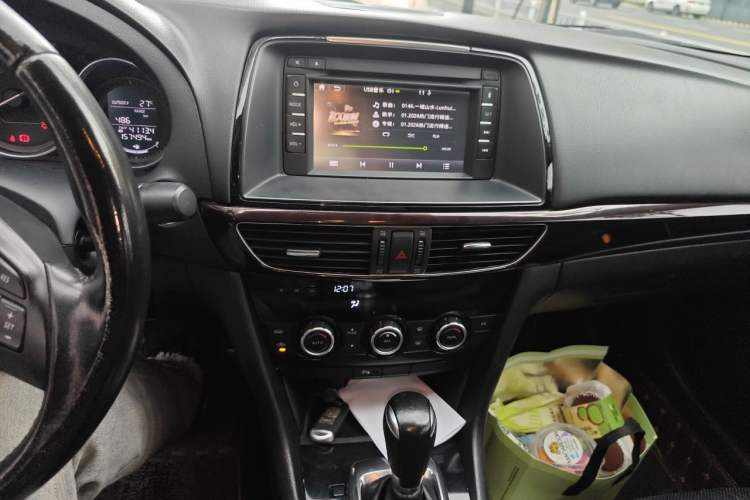 Used Mazda Atenza 2014 2.0L Blue Sky Luxury Edition Audio And AC Panel