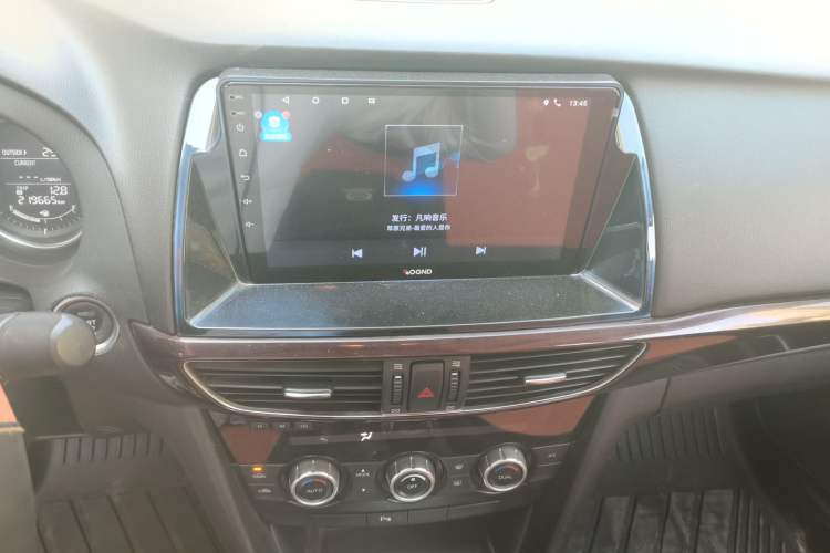 Used Mazda Atenza 2014 2.0L Blue Sky Luxury Edition Audio And AC Panel