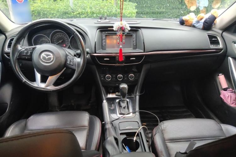 Used Mazda Atenza 2014 2.0L Blue Sky Luxury Edition Center Console
