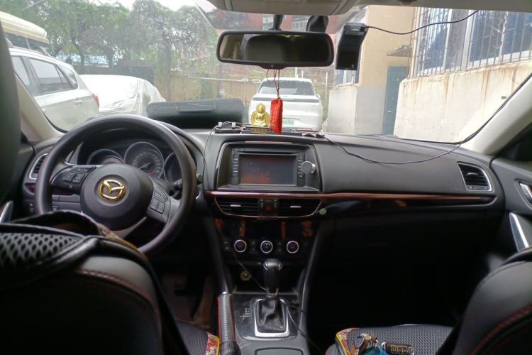 Used Mazda Atenza 2014 2.0L Blue Sky Luxury Edition Center Console