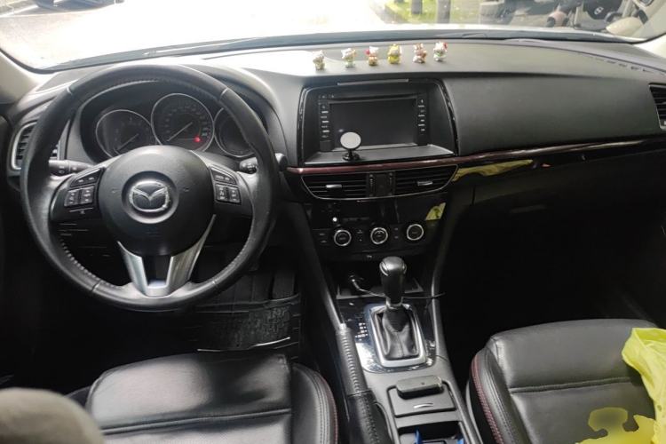 Used Mazda Atenza 2014 2.0L Blue Sky Luxury Edition Center Console