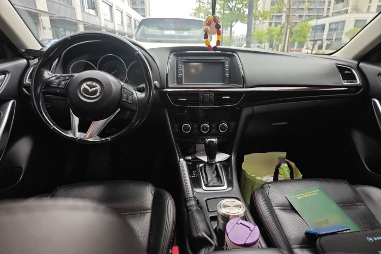 Used Mazda Atenza 2014 2.0L Blue Sky Luxury Edition Center Console