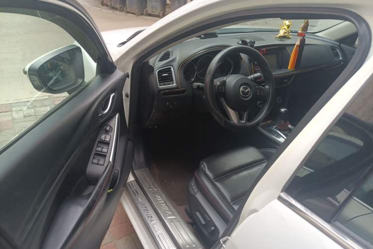 Used Mazda Atenza 2014 2.5L Blue Sky Prestige Edition Driver Seat