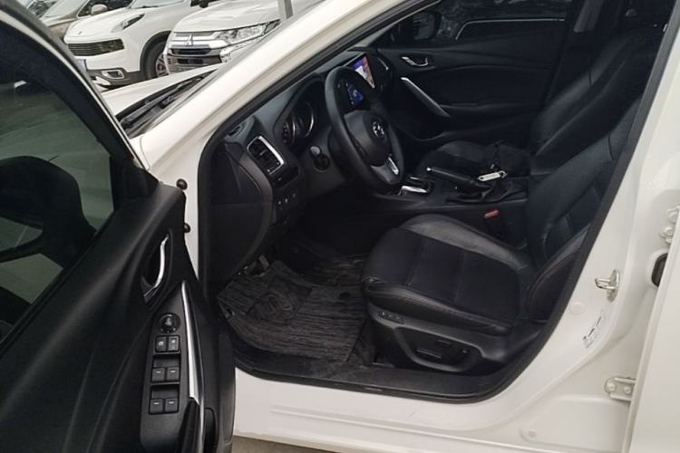 Used Mazda Atenza 2014 2.0L Blue Sky Luxury Edition Driver Seat