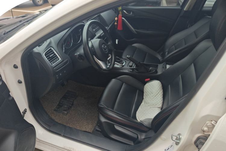 Used Mazda Atenza 2014 2.0L Blue Sky Fashion Edition Driver Seat