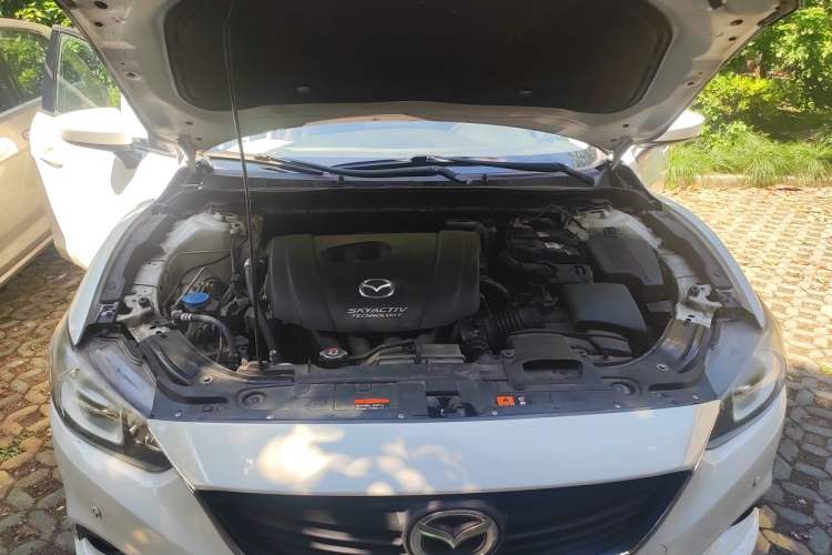 Used Mazda Atenza 2014 2.0L Blue Sky Luxury Edition Engine Bay