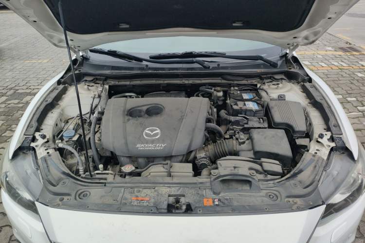 Used Mazda Atenza 2014 2.5L Blue Sky Prestige Edition Engine Bay