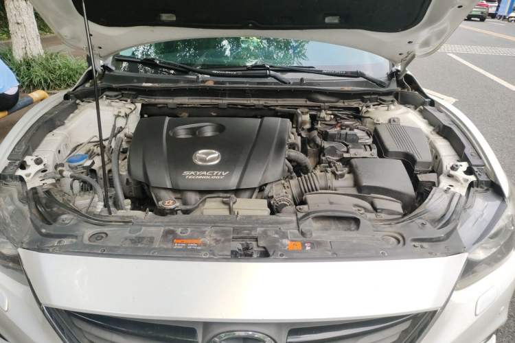 Used Mazda Atenza 2014 2.5L Blue Sky Prestige Edition Engine Bay
