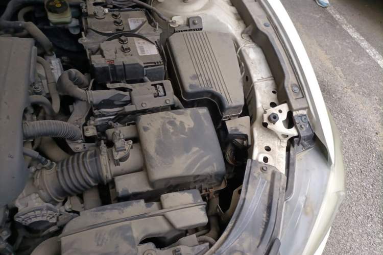 Used Mazda Atenza 2014 2.0L Blue Sky Luxury Edition Engine Bay Left