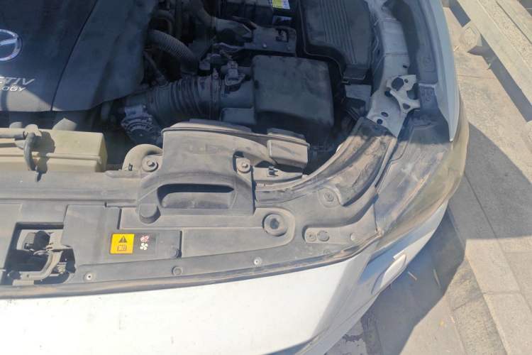 Used Mazda Atenza 2014 2.5L Blue Sky Prestige Edition Engine Bay Left