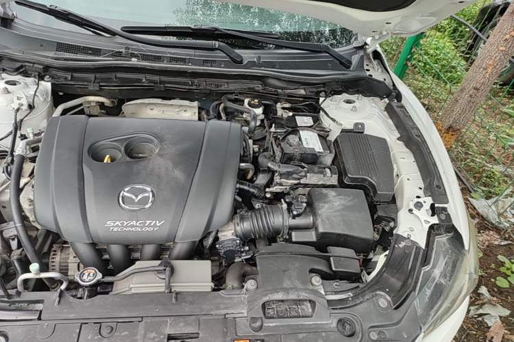 Used Mazda Atenza 2014 2.5L Blue Sky Prestige Edition Engine Bay Left