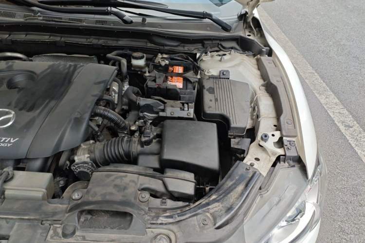 Used Mazda Atenza 2014 2.0L Blue Sky Luxury Edition Engine Bay Left