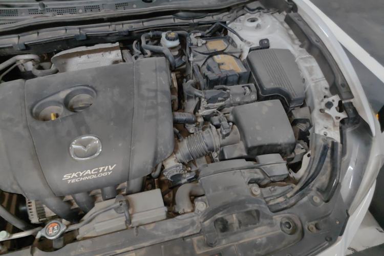 Used Mazda Atenza 2014 2.0L Blue Sky Luxury Edition Engine Bay Left