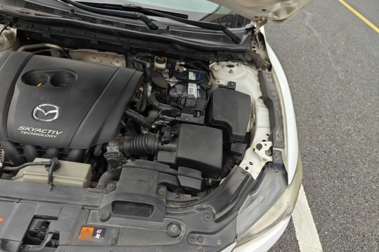 Used Mazda Atenza 2014 2.0L Blue Sky Luxury Edition Engine Bay Left