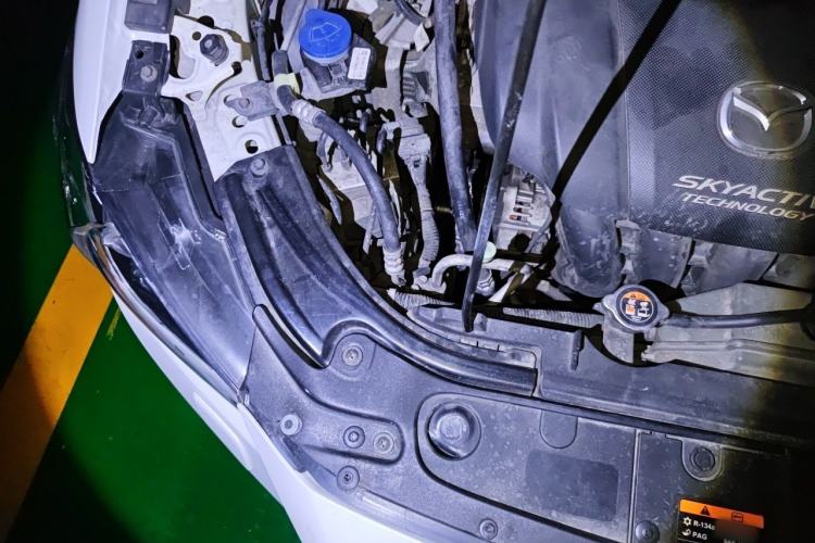Used Mazda Atenza 2014 2.5L Blue Sky Prestige Edition Engine Bay Right