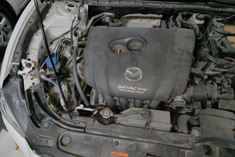 Used Mazda Atenza 2014 2.0L Blue Sky Luxury Edition Engine Bay Right