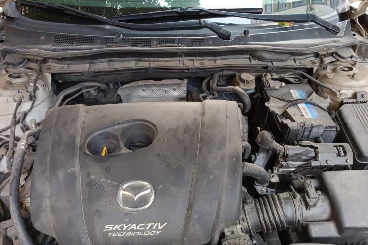 Used Mazda Atenza 2014 2.5L Blue Sky Prestige Edition Engine Bay