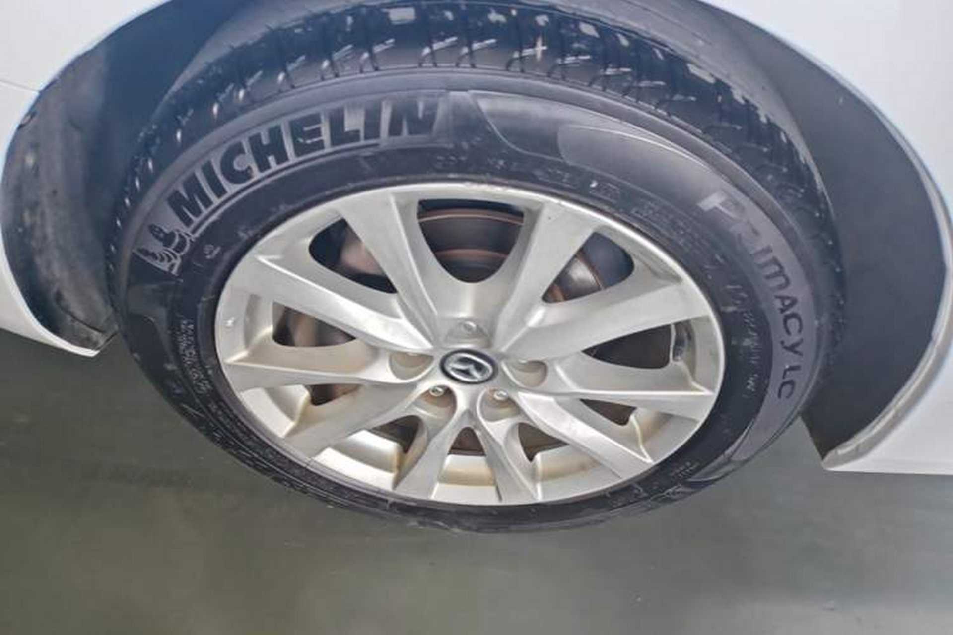 Used Mazda Atenza 2014 2.0L Blue Sky Luxury Edition Exterior 5