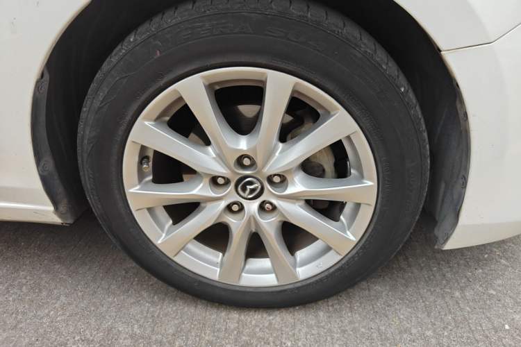 Used Mazda Atenza 2014 2.0L Blue Sky Luxury Edition Exterior 7