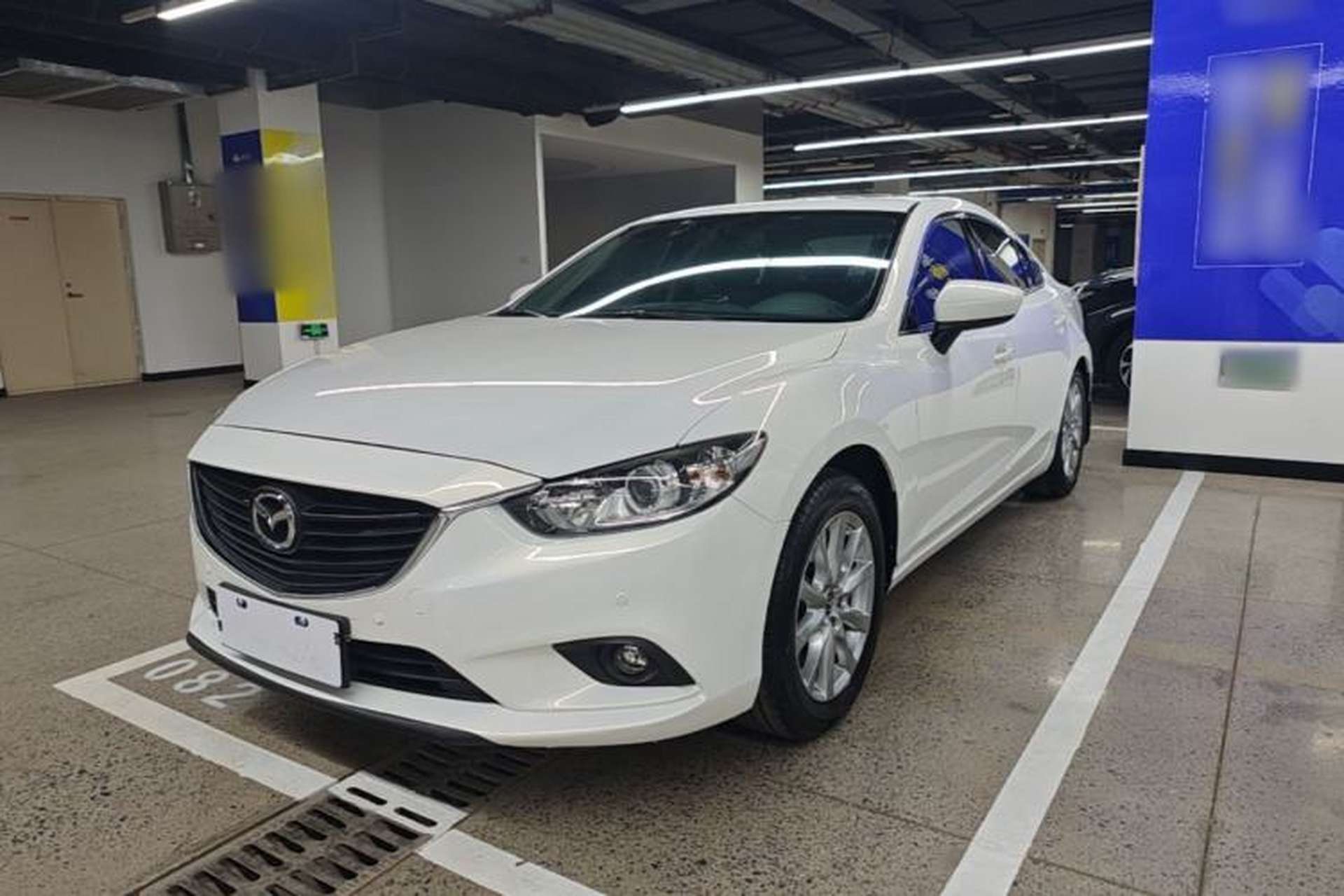 Used Mazda Atenza 2014 2.0L Blue Sky Luxury Edition Front Left 45 Deg