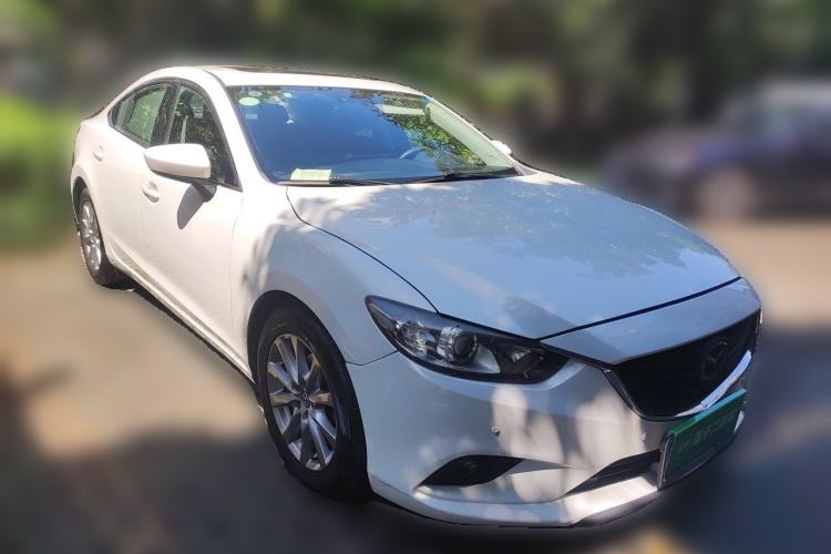Used Mazda Atenza 2014 2.0L Blue Sky Luxury Edition Front Right 45 Deg