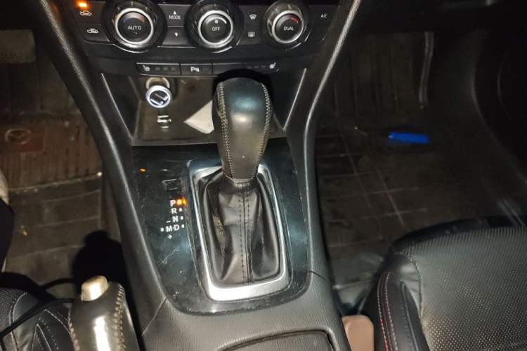 Used Mazda Atenza 2014 2.5L Blue Sky Prestige Edition Gear Lever