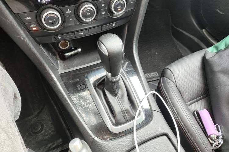 Used Mazda Atenza 2014 2.5L Blue Sky Prestige Edition Gear Lever
