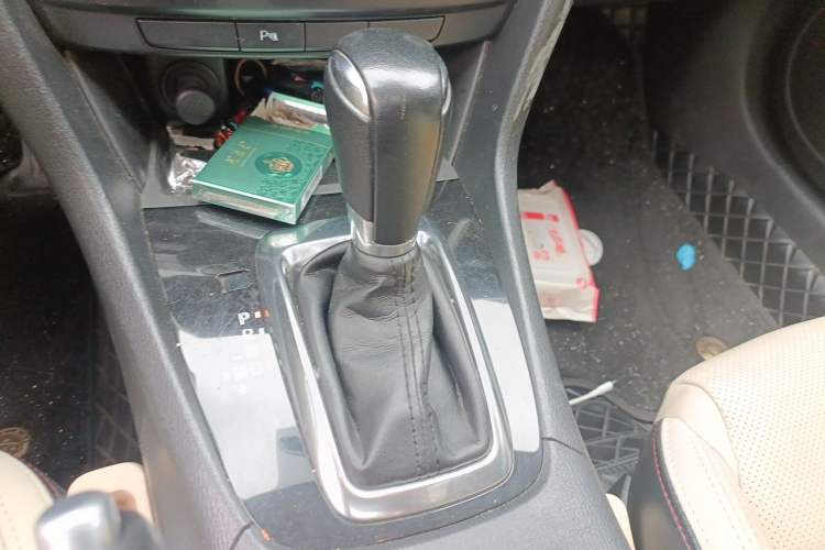 Used Mazda Atenza 2014 2.0L Blue Sky Luxury Edition Gear Lever