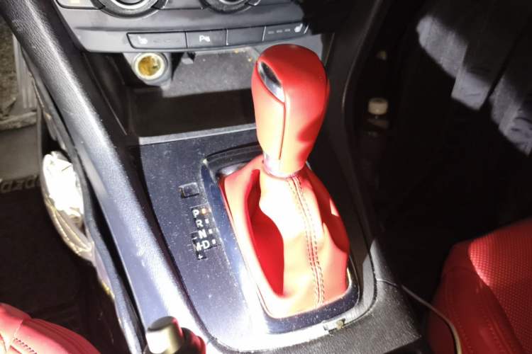 Used Mazda Atenza 2014 2.0L Blue Sky Deluxe Edition Gear Lever