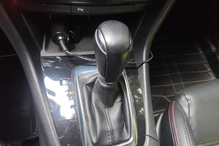Used Mazda Atenza 2014 2.0L Blue Sky Luxury Edition Gear Lever