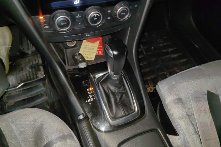 Used Mazda Atenza 2014 2.0L Blue Sky Luxury Edition Gear Lever