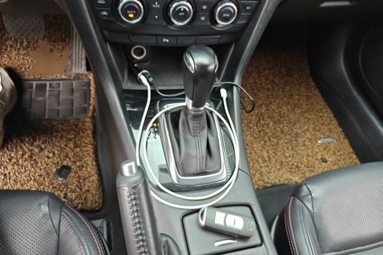 Used Mazda Atenza 2014 2.0L Blue Sky Luxury Edition Gear Lever