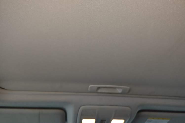 Used Mazda Atenza 2014 2.0L Blue Sky Luxury Edition Headliner