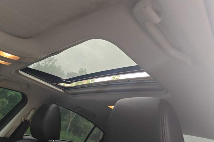 Used Mazda Atenza 2014 2.5L Blue Sky Prestige Edition Headliner