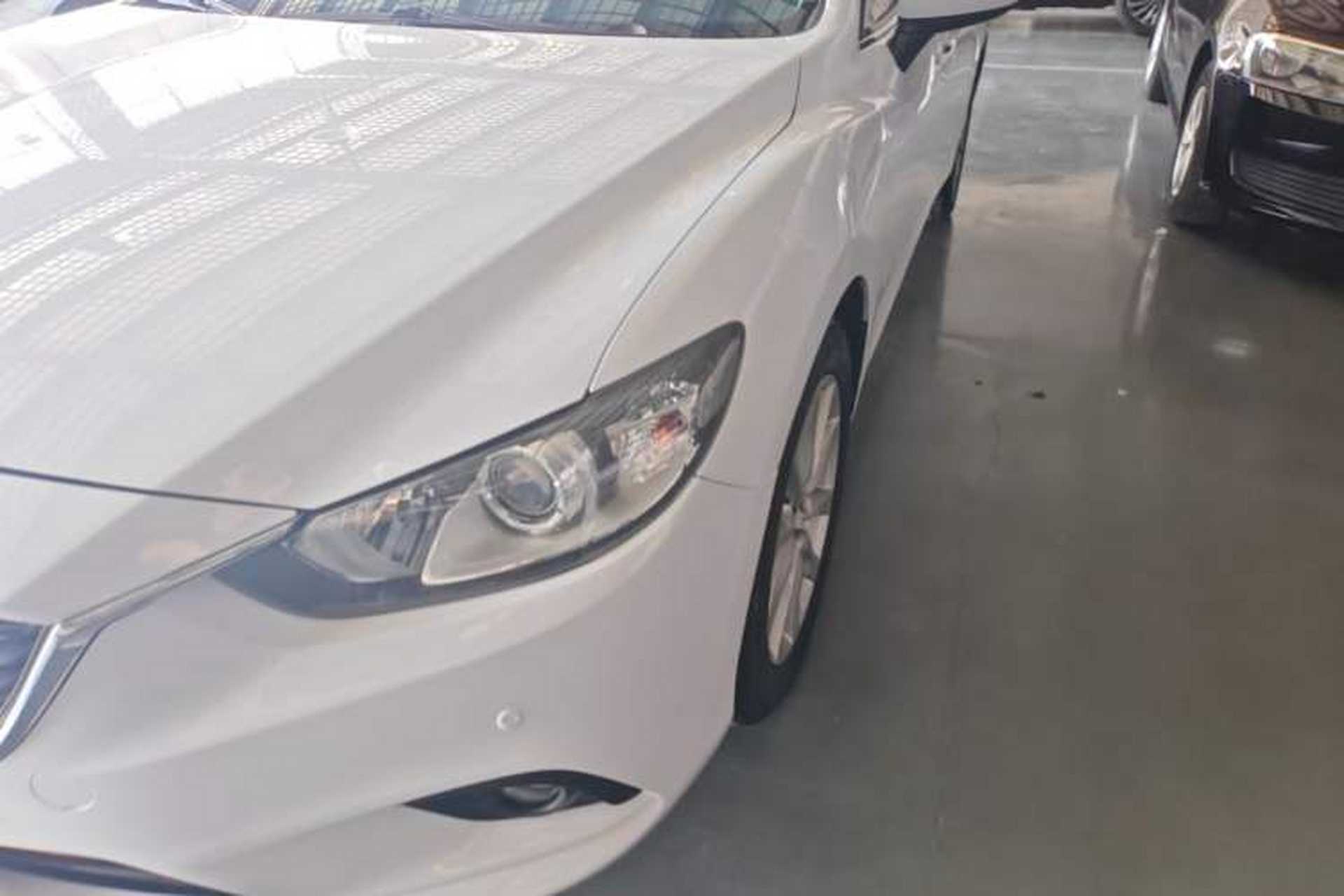 Used Mazda Atenza 2014 2.0L Blue Sky Luxury Edition Left Front Headlight