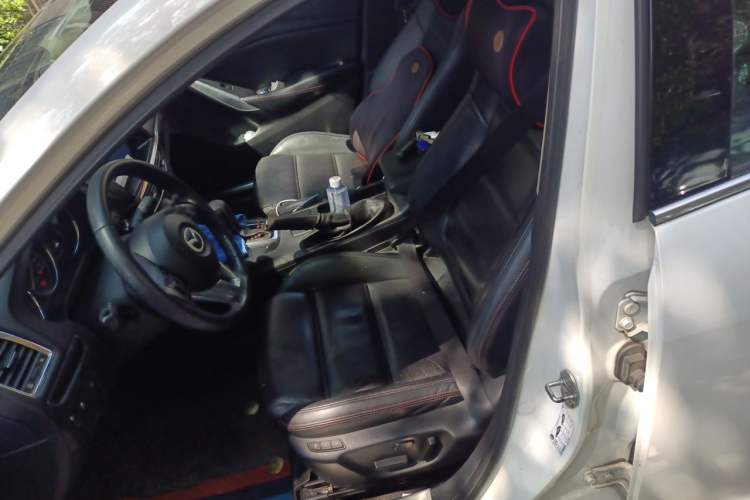 Used Mazda Atenza 2014 2.0L Blue Sky Luxury Edition Left Front Seat